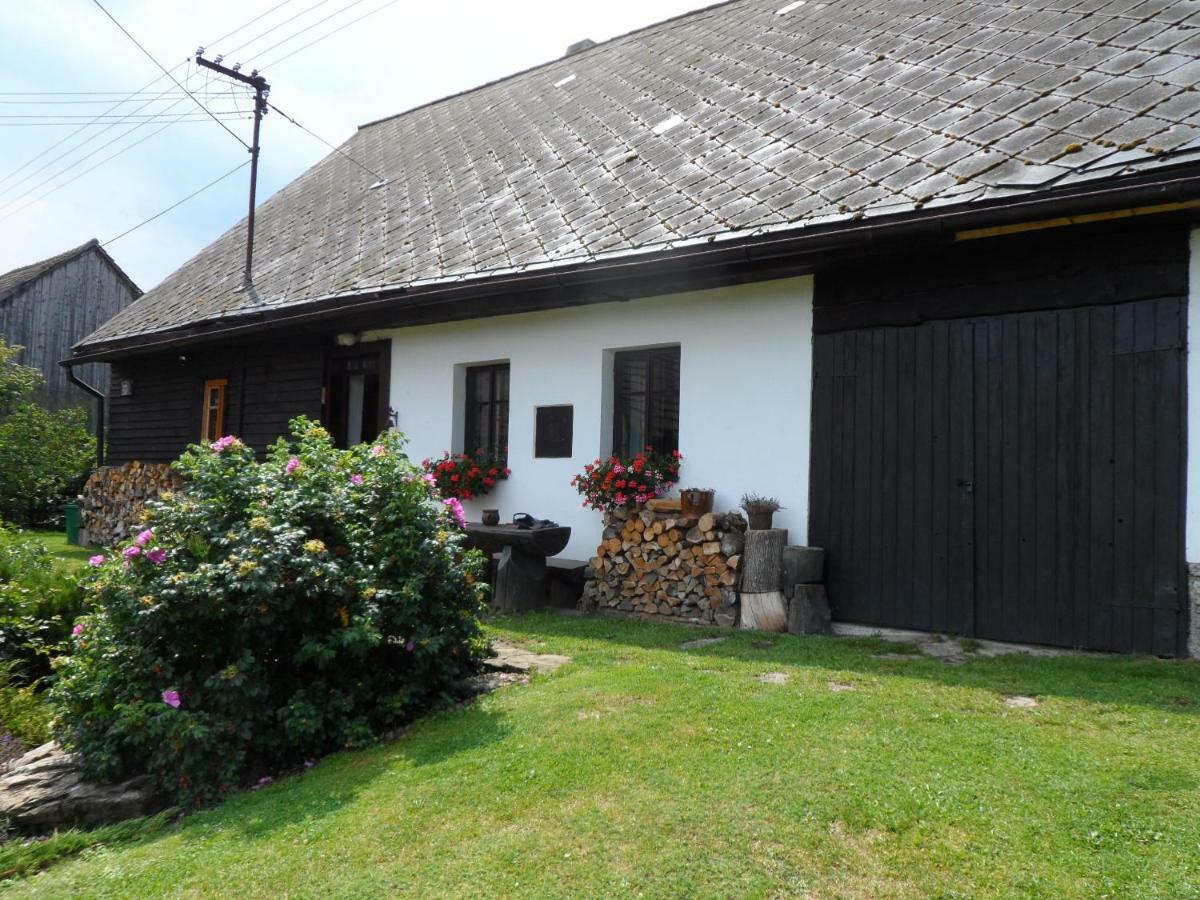 Stylová chalupa na kraji národního parku Šumava Strunkov Exteriér fotografie